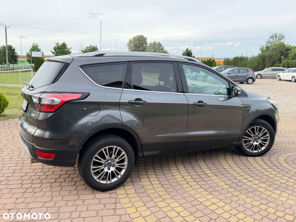 Ford Kuga - 25