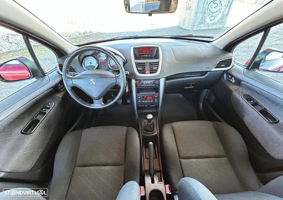 Peugeot 207 1.6 HDi Sport - 2