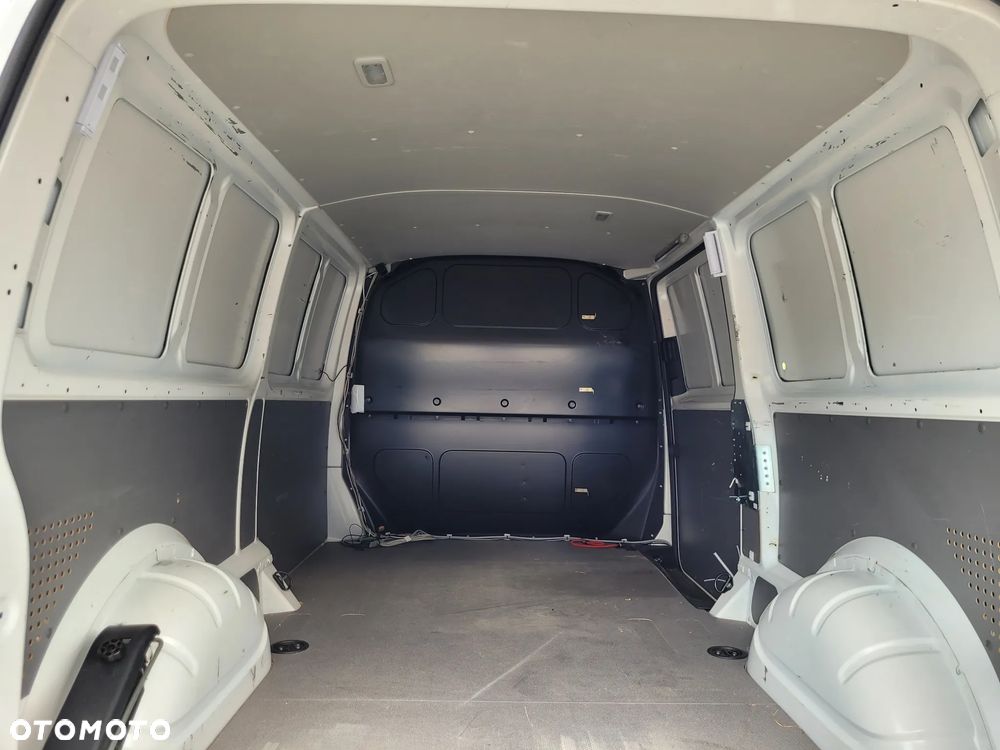 Volkswagen Transporter T6.1 - 26