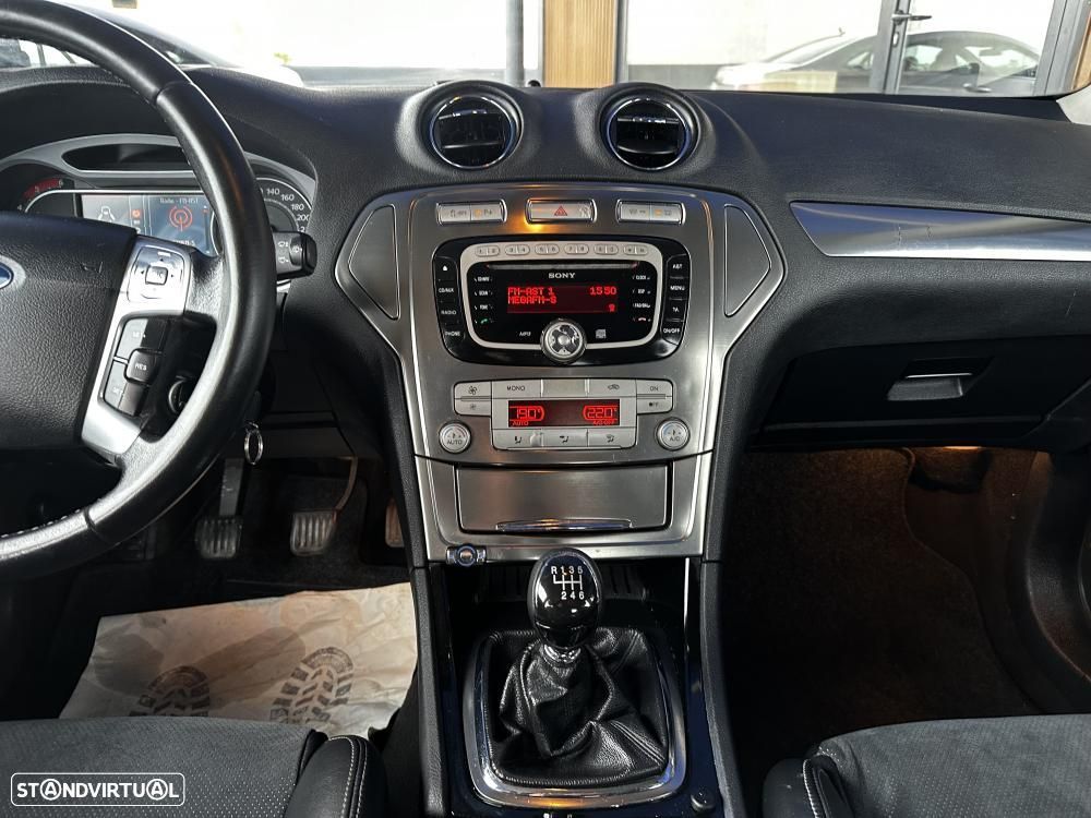 Ford Mondeo 2.0 TDCI Titanium X - 23