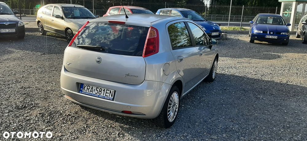 Fiat Grande Punto - 9