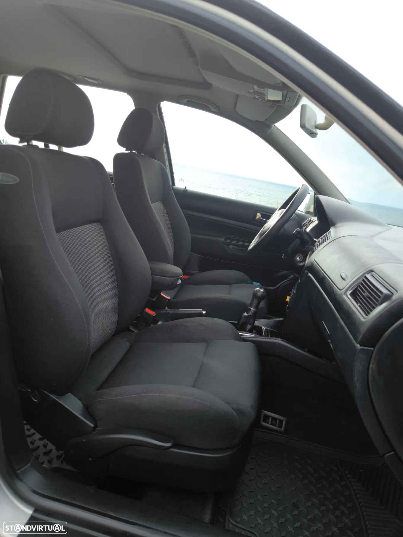 VW Golf 1.9 TDi Highline - 8