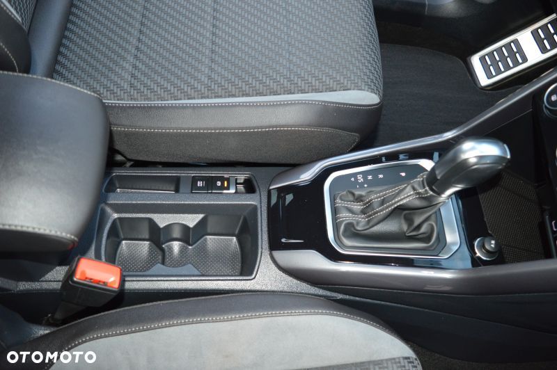 Volkswagen T-Roc 1.5 TSI OPF DSG R-Line - 33