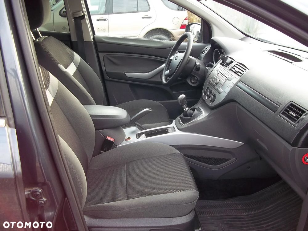 Ford Kuga - 3