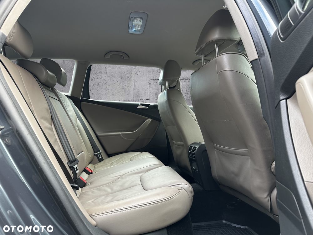 Volkswagen Passat Variant 1.8 TSI Highline - 10