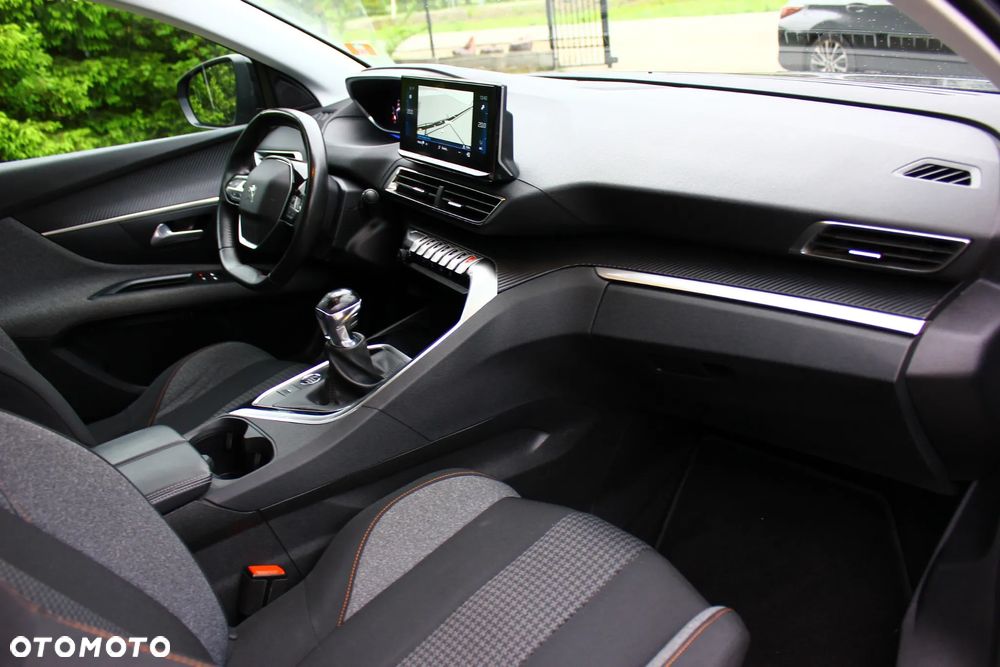 Peugeot 3008 1.5 BlueHDi Allure Pack S&S - 39