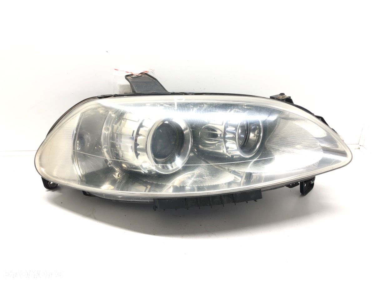REFLEKTOR PRAWY PRZÓD XENON - 479.00 PLN - FIAT CROMA (194_) 2005 - 2022 1.9 D Multijet (194AXC1B, - 1