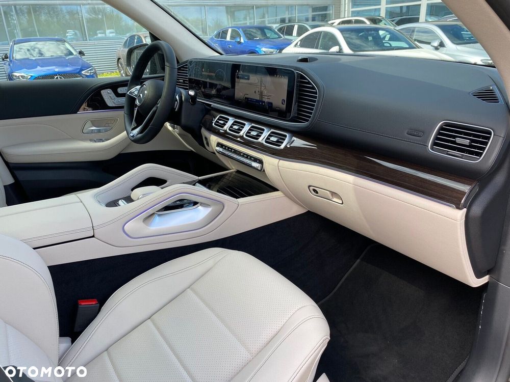 Mercedes-Benz GLE - 22
