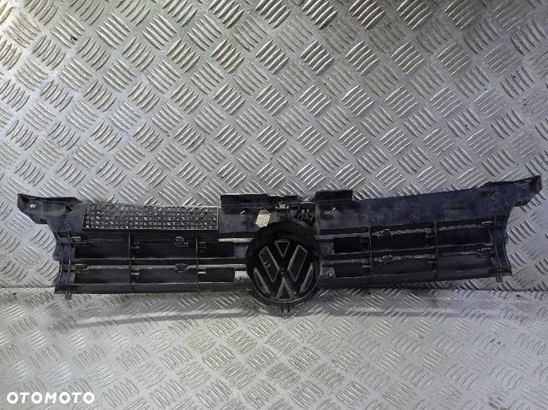 ATRAPA VOLKSWAGEN GOLF 4 - 2
