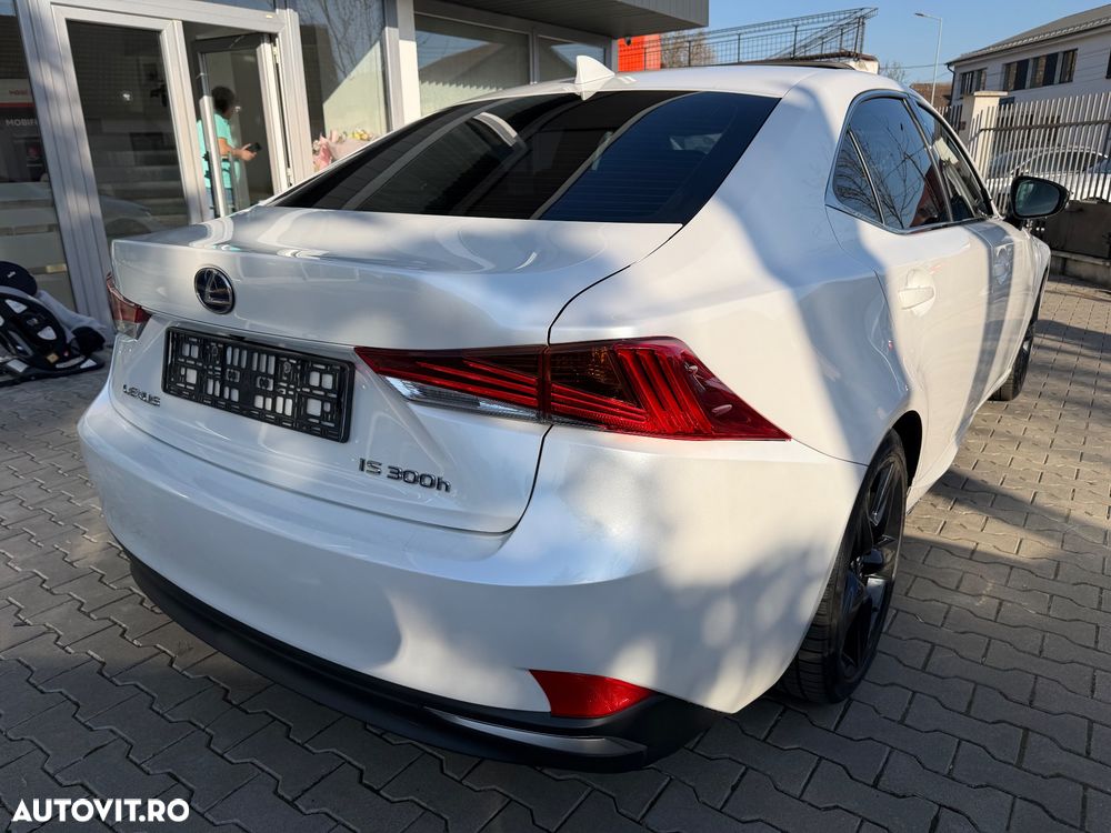 Lexus Seria IS 300h Aut. Luxury - 8