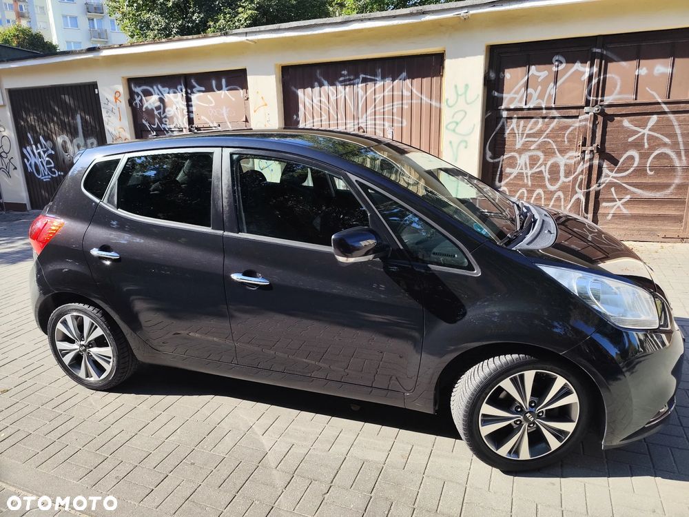 Kia Venga - 3