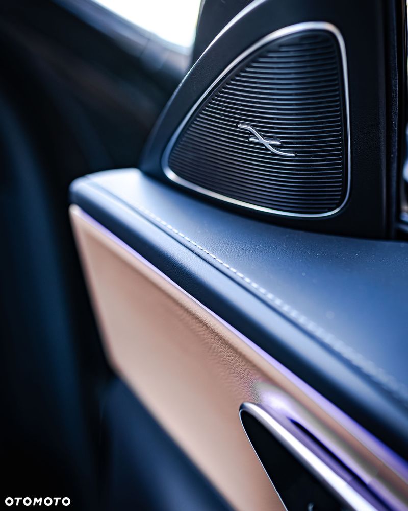 Mercedes-Benz Klasa E 220 d 4-Matic - 24