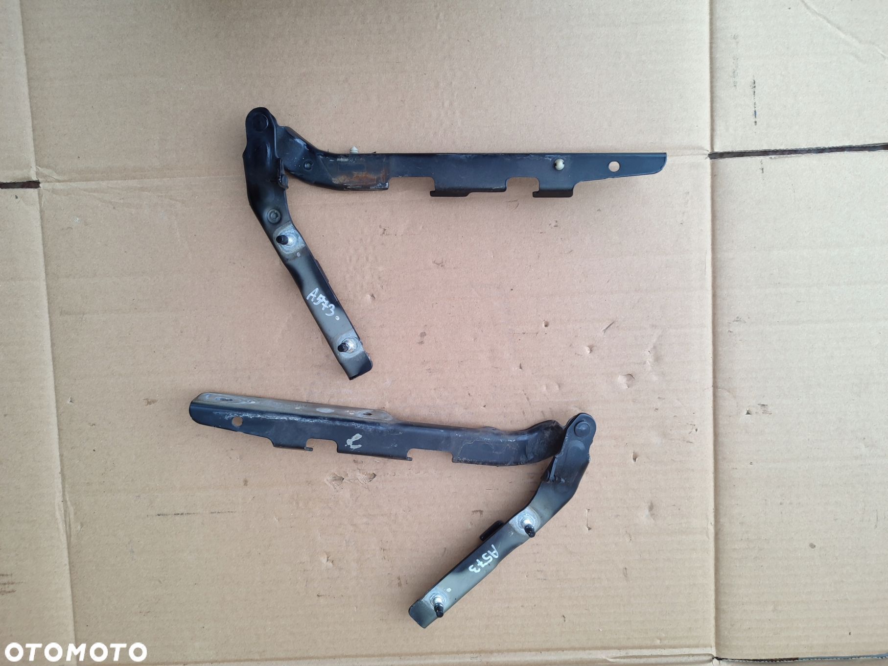 Zawias maski prawy lewy JEEP CHEROKEE LIBERTY KK PXR QXR - 1