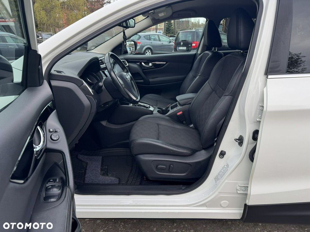 Nissan Qashqai 1.2 DIG-T Xtronic TEKNA - 21