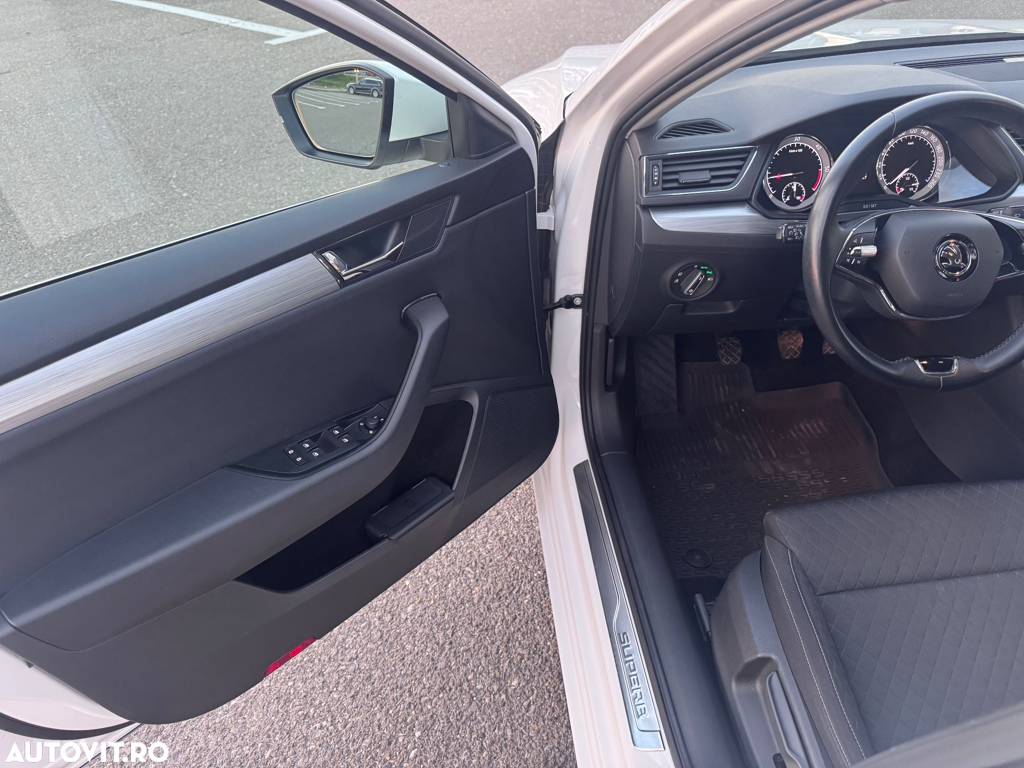 Skoda Superb 2.0 TDI Style - 7