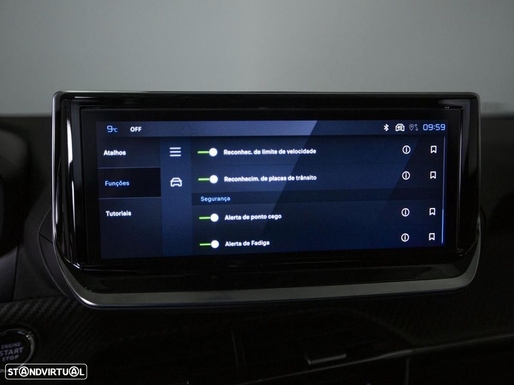 Peugeot 2008 1.2 PureTech Allure EAT8 - 22