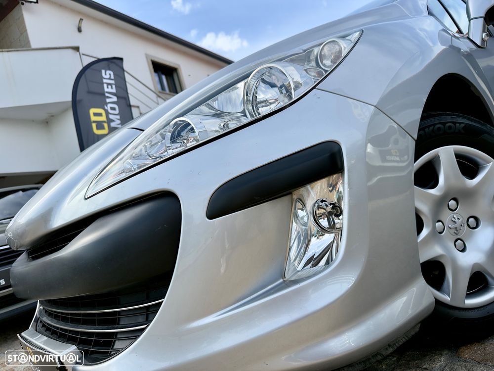 Peugeot 308 1.6 HDi Executive - 12