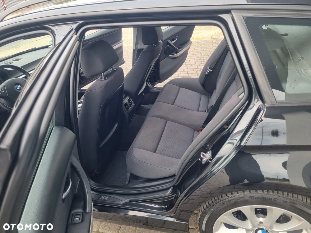 BMW Seria 3 318d DPF Edition Sport - 6