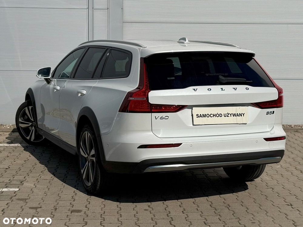 Volvo V60 Cross Country Plus B5 B AWD - 7