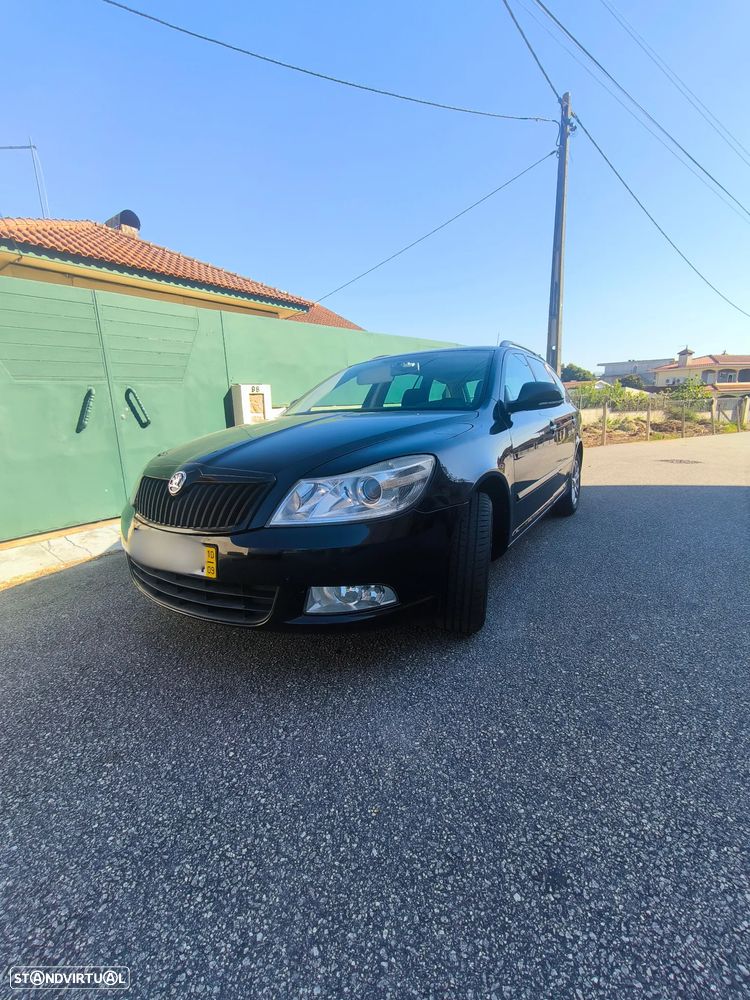 Skoda Octavia Break 1.6 TDi Ambiente - 2