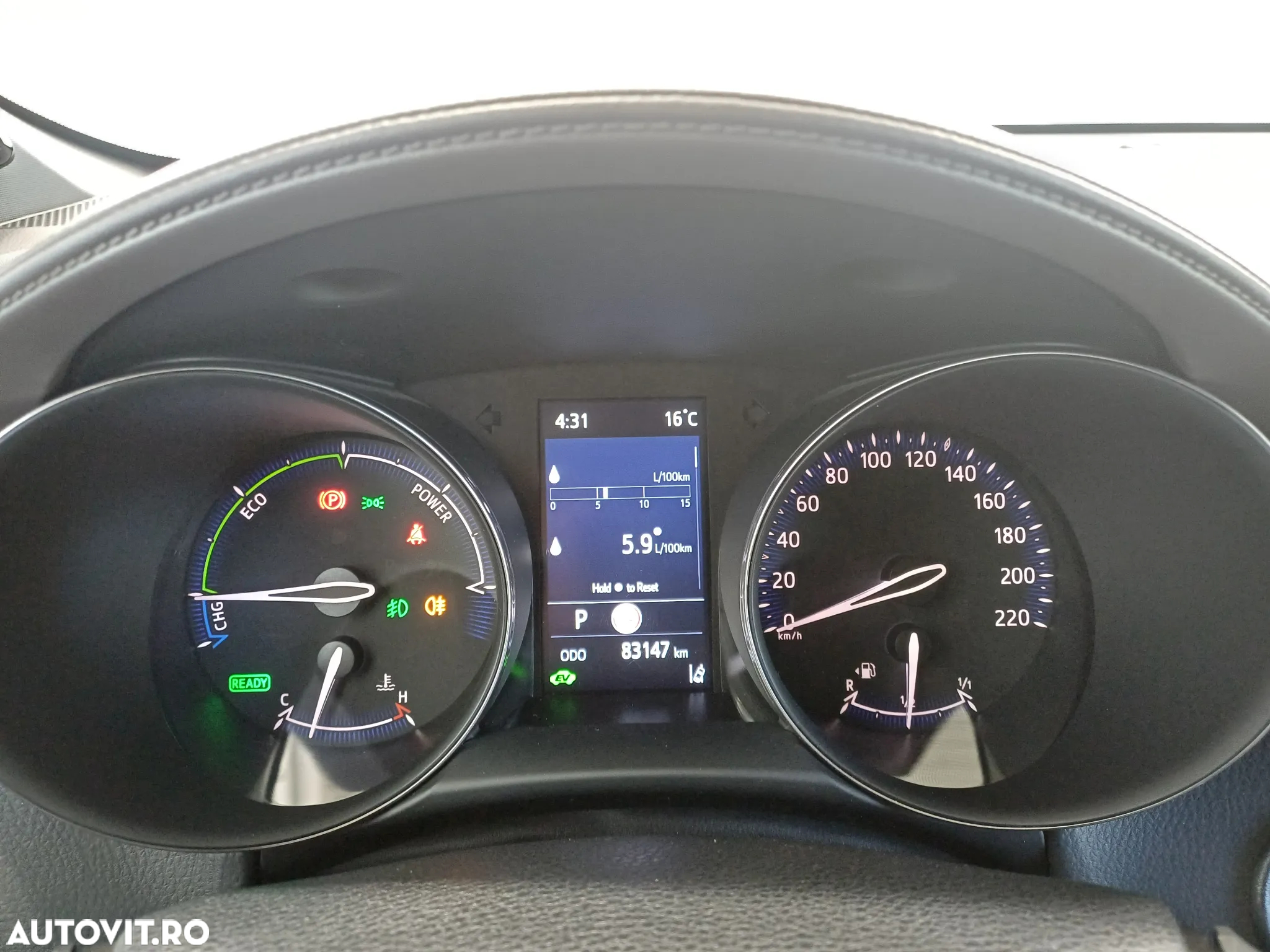 Toyota C-HR 2.0 HSD 184 CP 4x2 CVT Classy Bi-Tone - 16