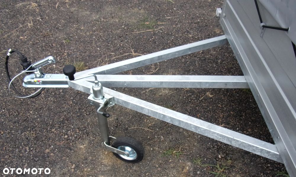 Rydwan przyczepa na RESORACH, jednoosiowa na kat. „B” - 10