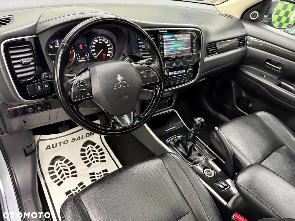 Mitsubishi Outlander 2.2 DI-D 4WD Intense - 7