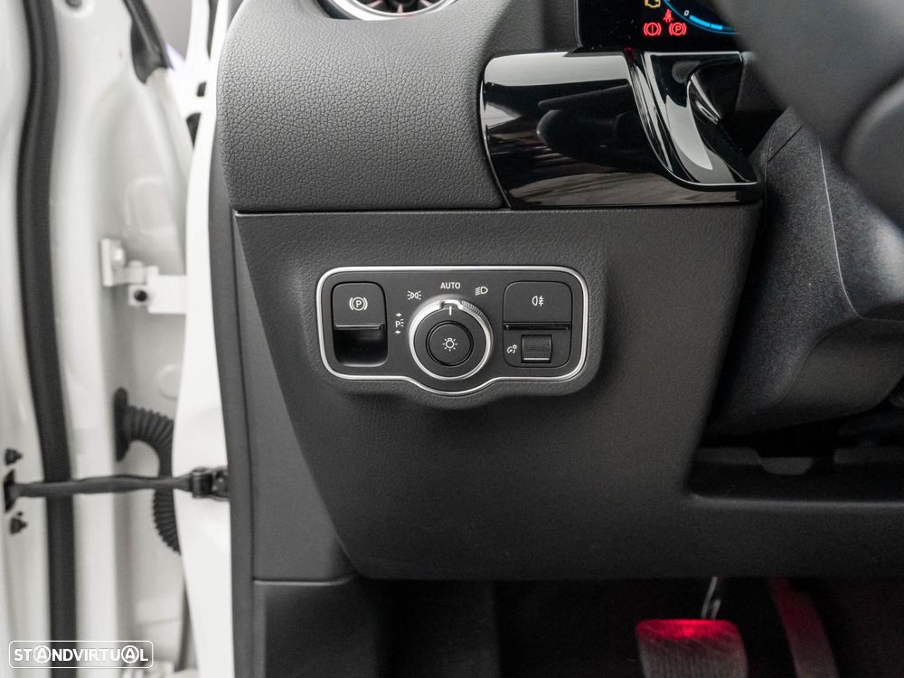 Mercedes-Benz GLA 200 d Style - 19