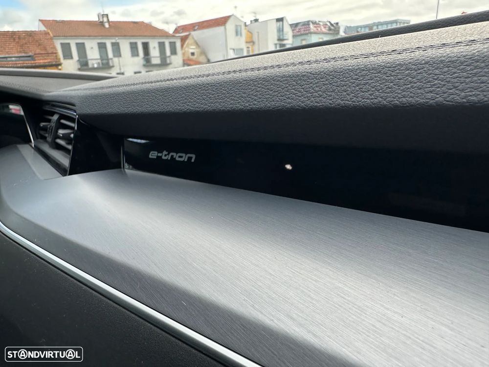 Audi e-tron - 29