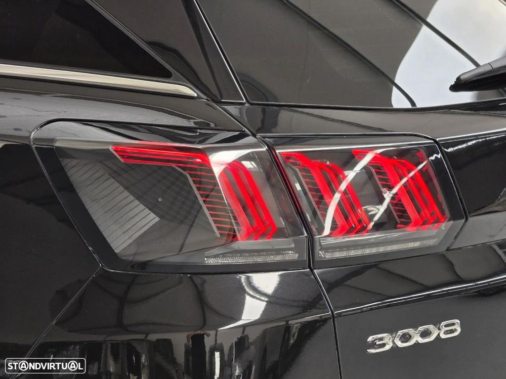 Peugeot 3008 1.6 Hybrid GT Pack e-EAT8 - 14