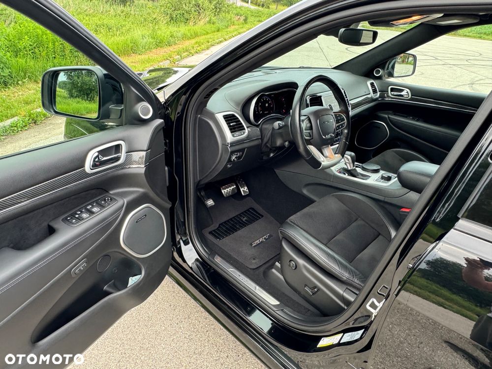 Jeep Grand Cherokee 6.4 V8 SRT8 - 11