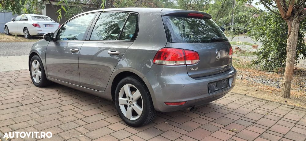 Volkswagen Golf - 4