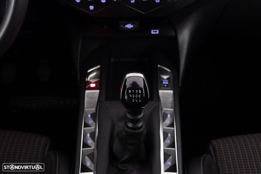 DS DS3 1.2 PureTech Performance Line - 18