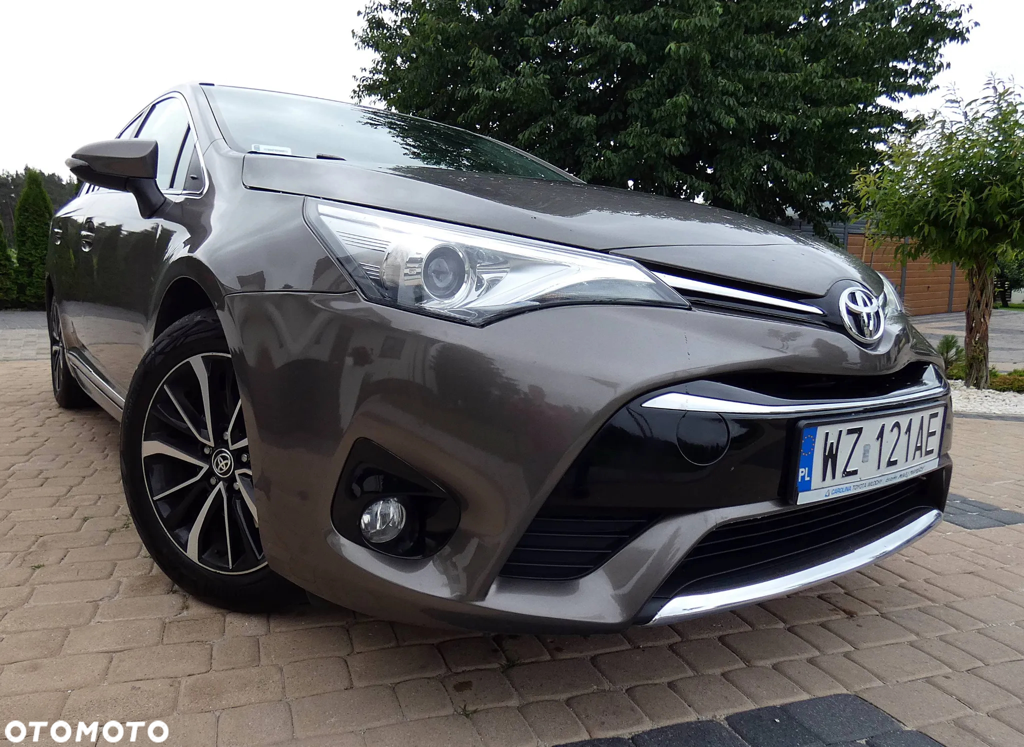 Toyota Avensis 2.0 D-4D Premium - 38