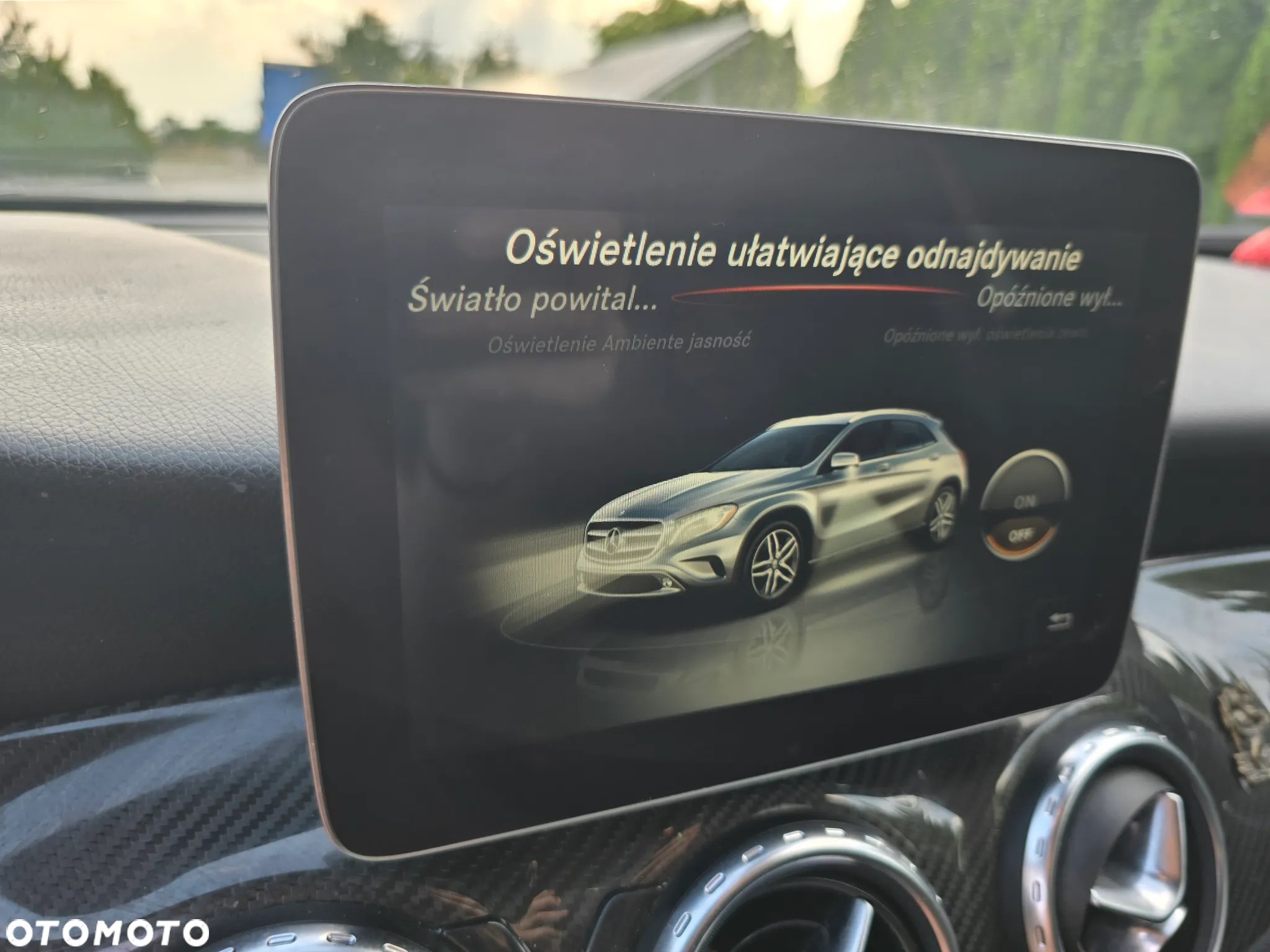 Mercedes-Benz GLA - 31