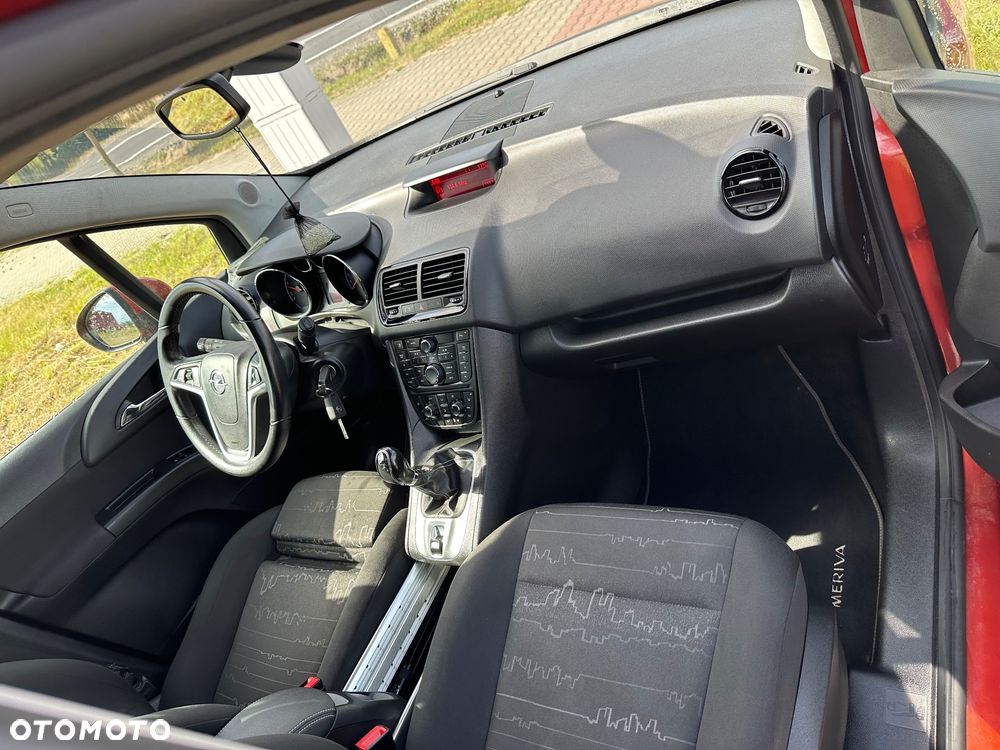 Opel Meriva 1.4 T Cosmo S&S - 16