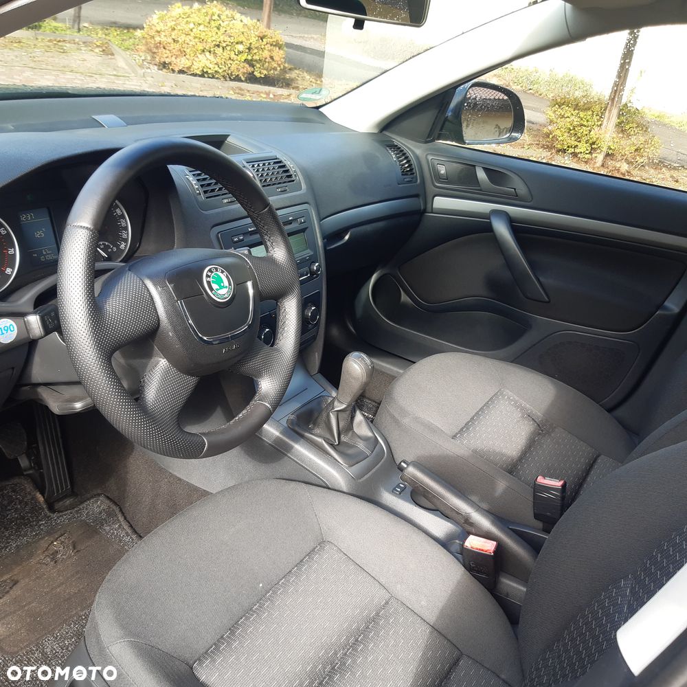 Skoda Octavia - 10