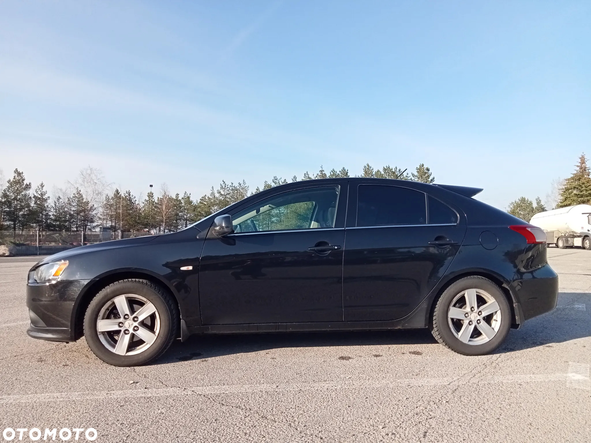 Mitsubishi Lancer - 10