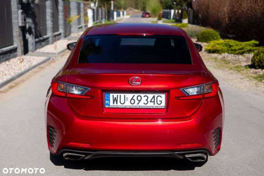 Lexus RC 200t / 300 F Sport - 11