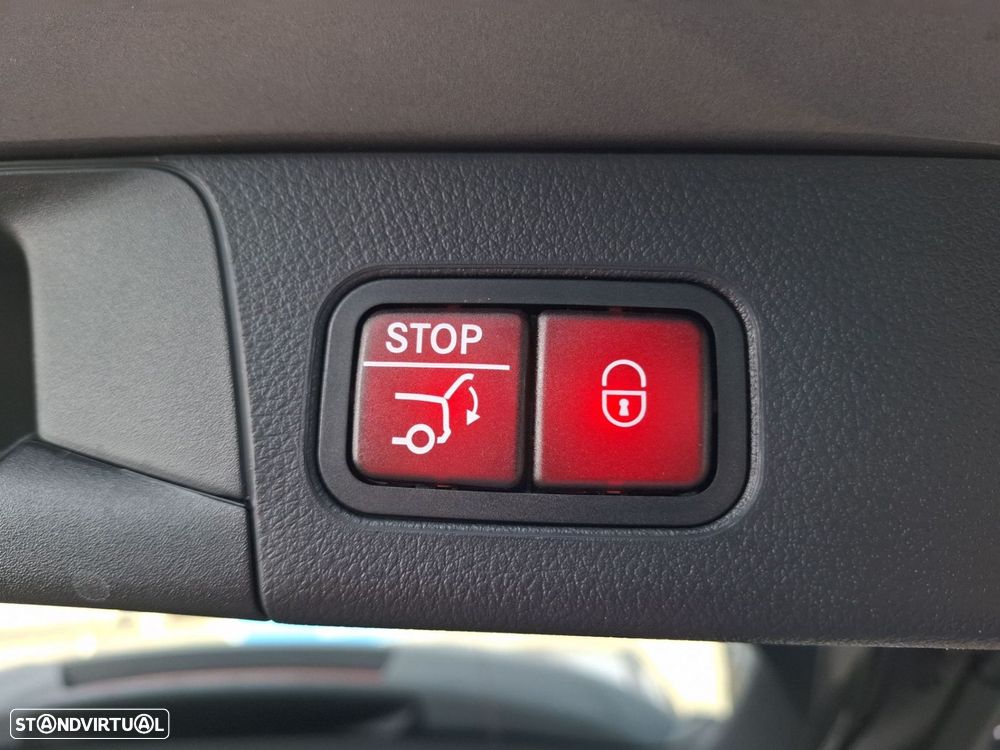 Mercedes-Benz B 250 e - 27