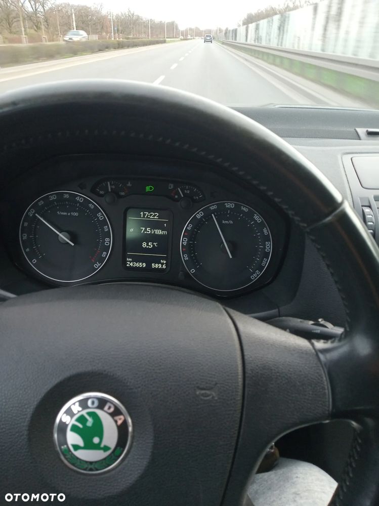 Skoda Octavia 1.8 TSI Team Edition - 9