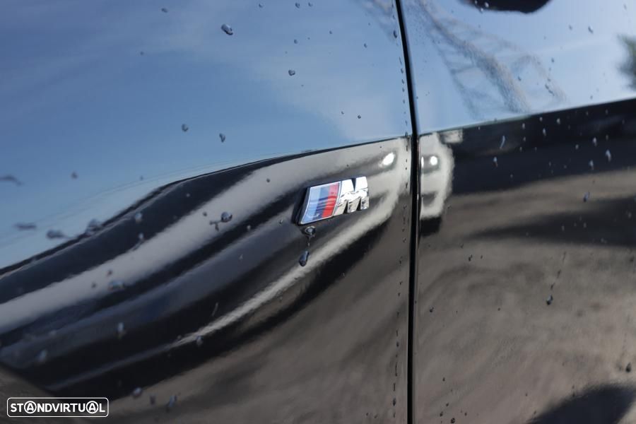 BMW 118 d Pack Desportivo M - 9