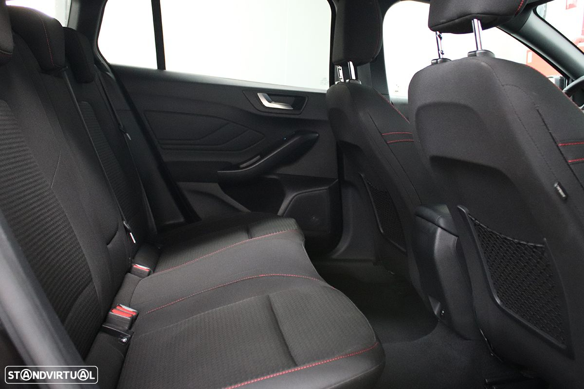 Ford Focus SW 1.0 EcoBoost MHEV ST-Line Aut. - 21