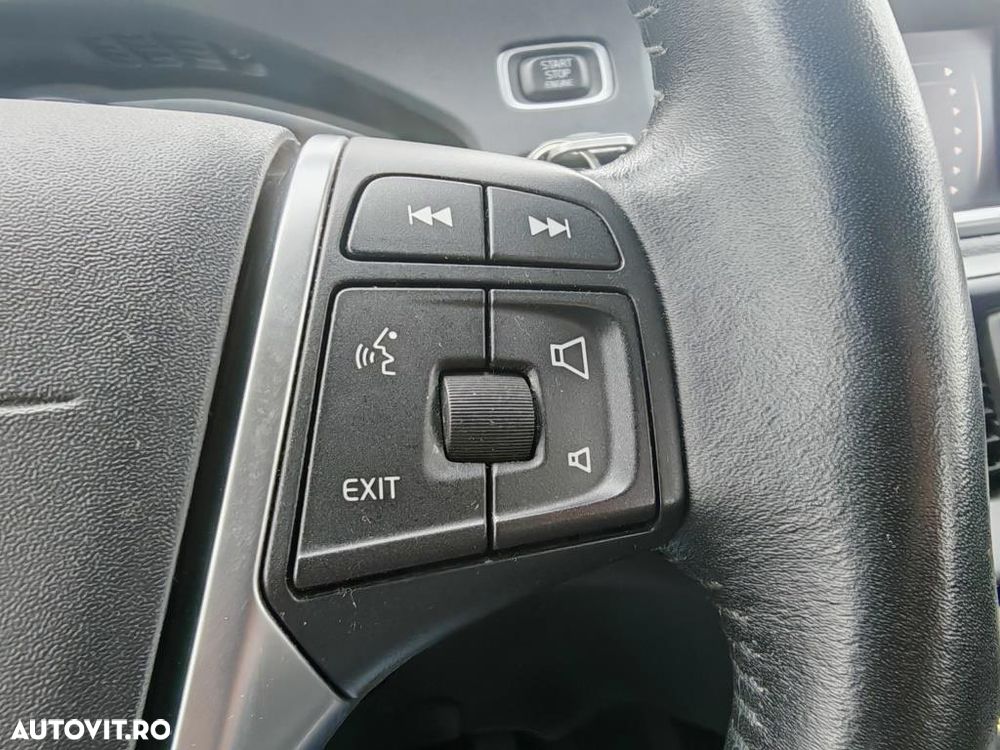 Volvo V40 D2 DRIVe Aut. Momentum - 21