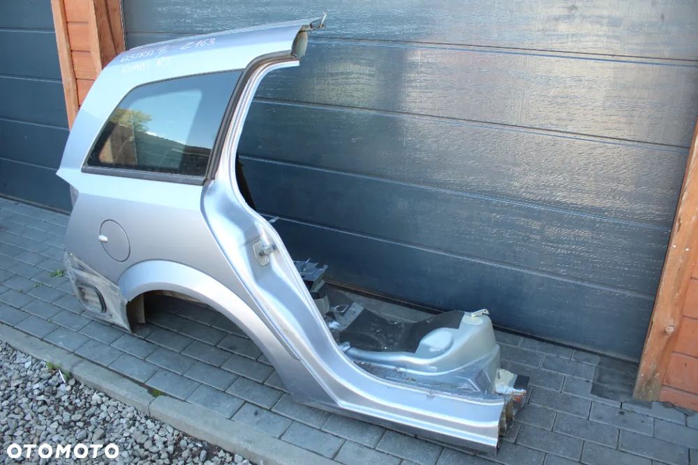 ĆWIARTKA BŁOTNIK PRAWY TYLNY OPEL ASTRA H KOMBI Z163 - 3