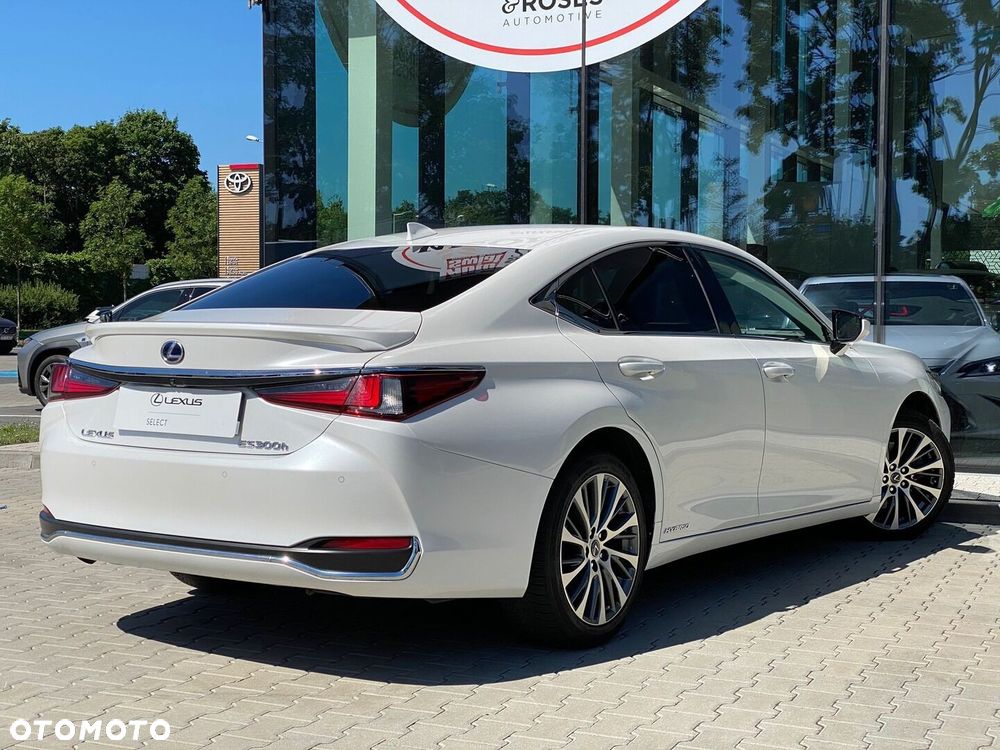 Lexus ES - 13