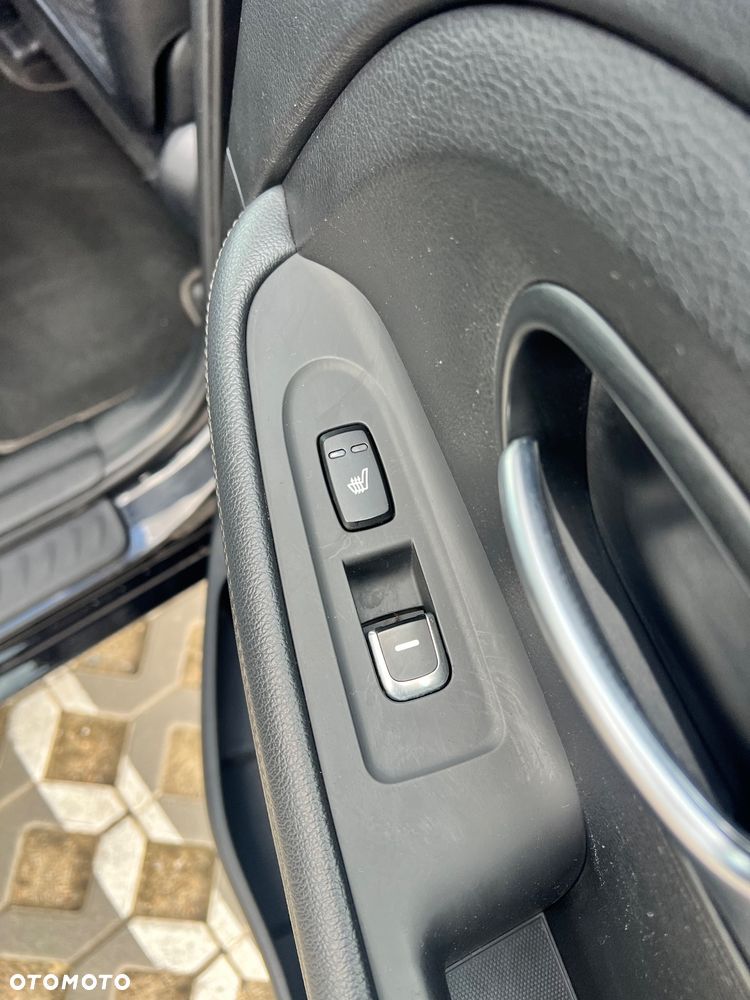 Kia Carens 1.6 GDI L 7os EU6 - 13