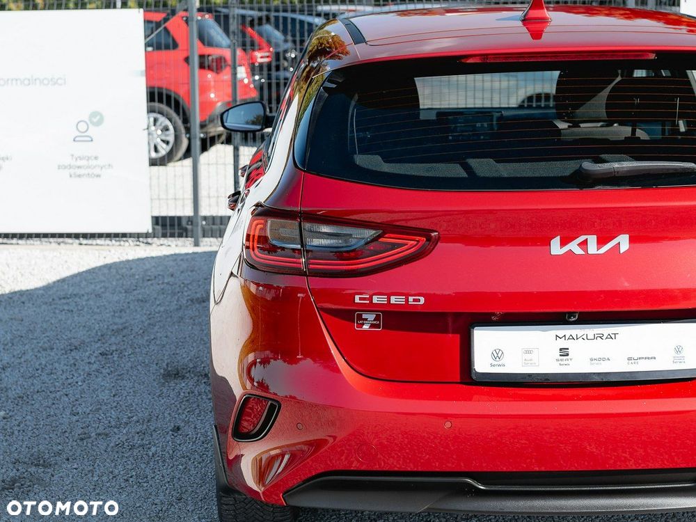 Kia Ceed 1.5 T-GDI M DCT - 11