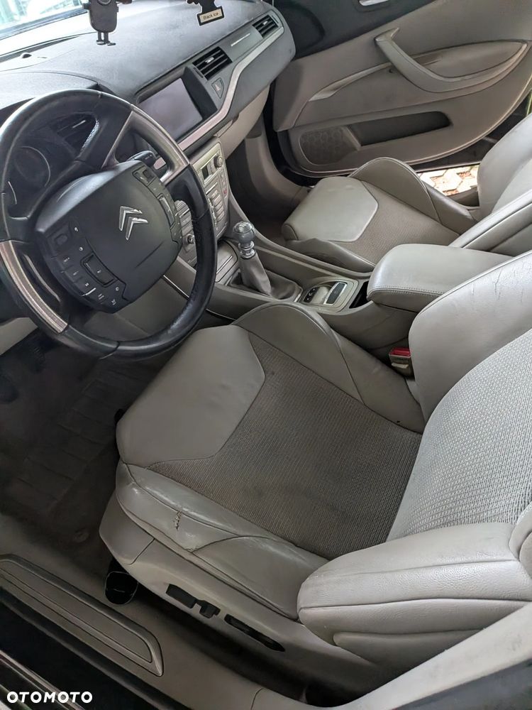 Citroën C5 2.0 HDi Exclusive - 23