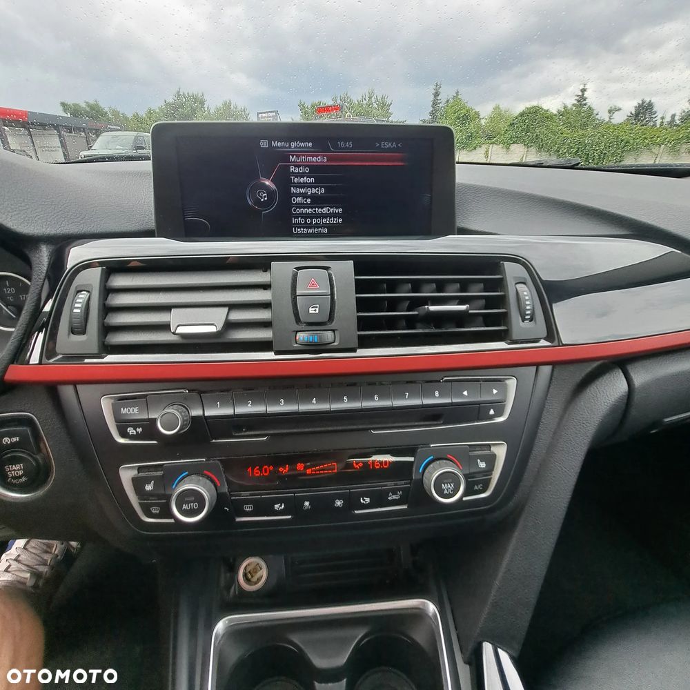 BMW Seria 3 320i Efficient Dynamics Edition Sport Line - 22